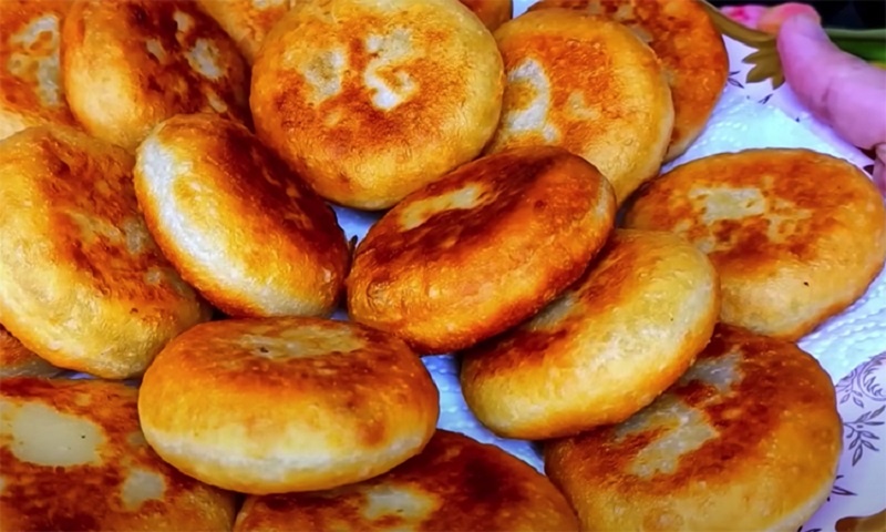Пирожки как из детства: секрет нежного теста