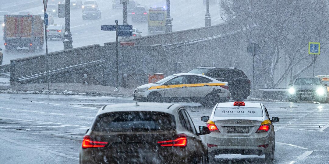Пробки и запрет парковки. Что будет в Москве на дорогах перед 8 марта