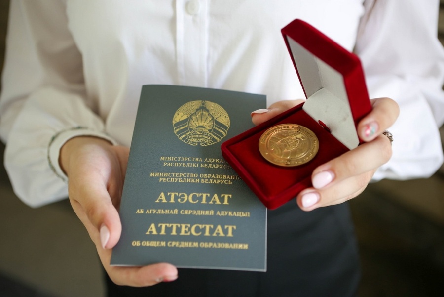     Школьный календарь-2026 – Минобразования утвердило даты экзаменов и выпускных