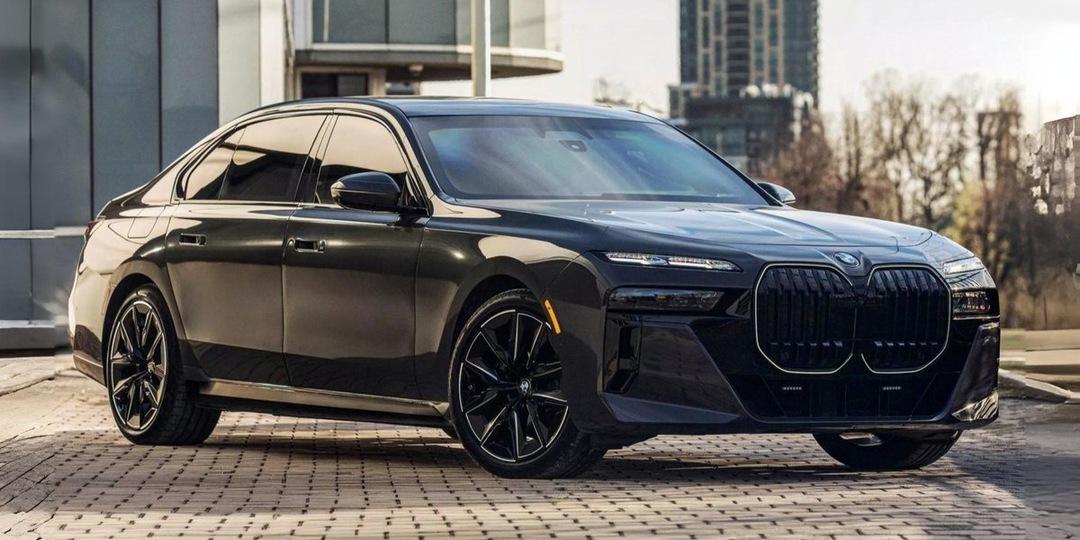 Канадцы превратили BMW 7 Series в крепость на колесах