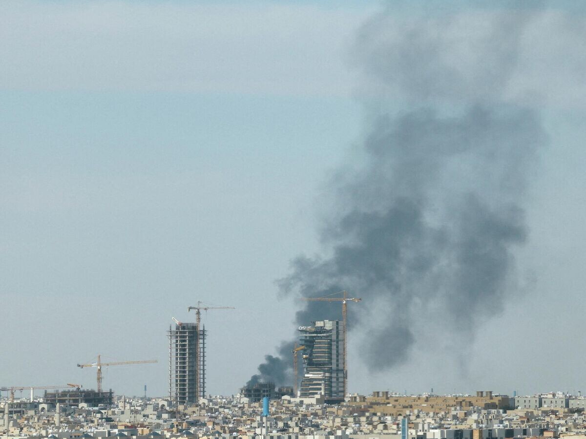   Дым над Эр-Риядом, Саудовская Аравия. 5 марта 2026 | © REUTERS / Stringer