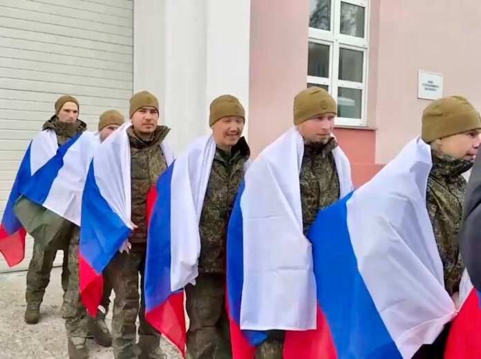 В ходе обмена пленными в Пермский край вернулись двое военнослужащих