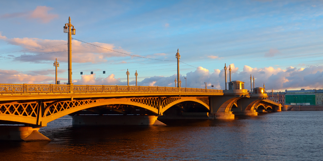 Ж/д мост в Москве, который знают многие, но вживую его видели единицы