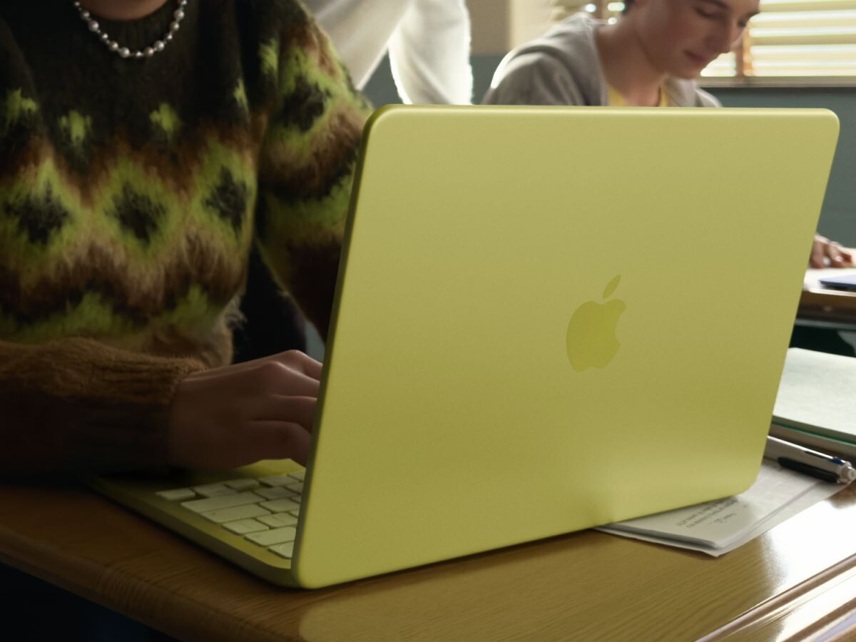    Названа российская стоимость ноутбука Apple MacBook Neo