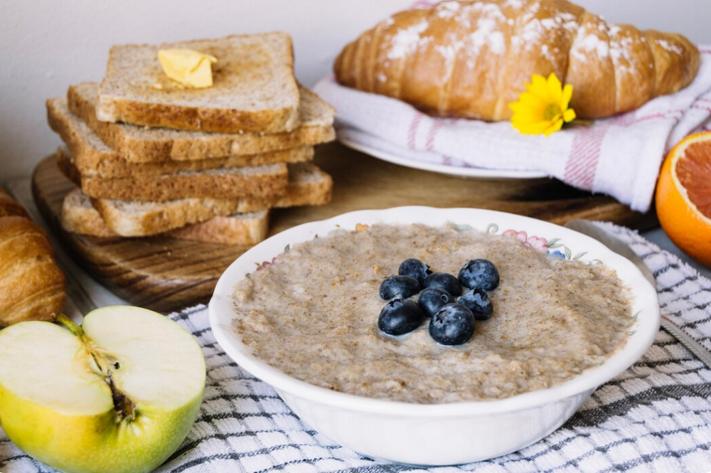    Ячневая каша — ценный продукт для здоровья, красоты и поддержания веса, но есть противопоказания