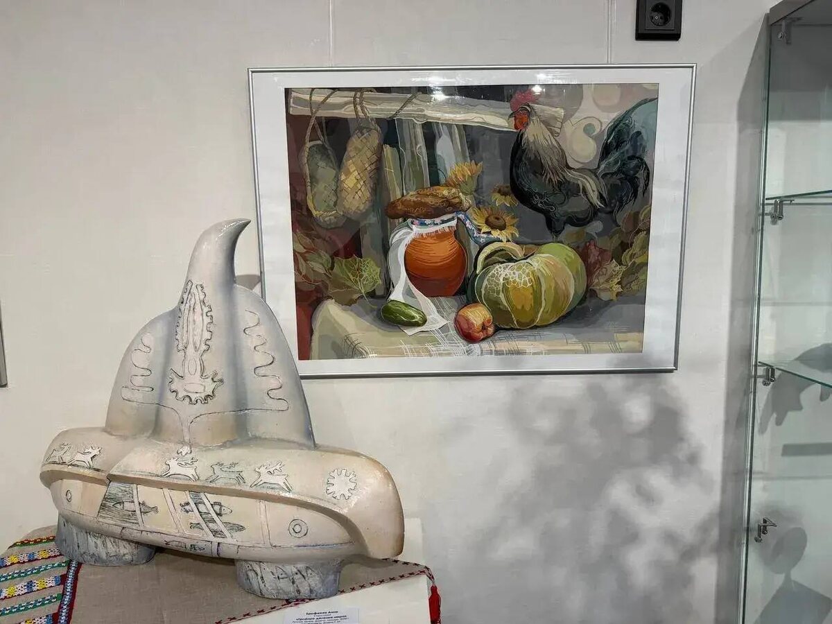    В Тюмени представили выставку «Северный стиль» от воспитанников ханты-мансийского Центра искусств