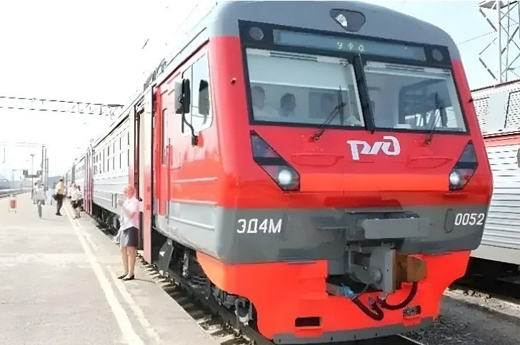 «Наших — под сокращение, иностранцев — на работу»: в РЖД объяснили найм индийцев нехваткой кадров