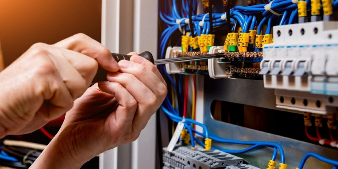 В мире ИИ наступает кризис из-за нехватки электриков