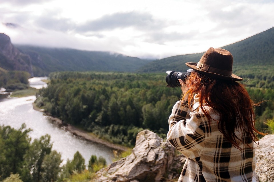    На конкурс были выставлены работы о походах, совершенных в 2025 году. Фото: Melali/Shutterstock/Fotodom