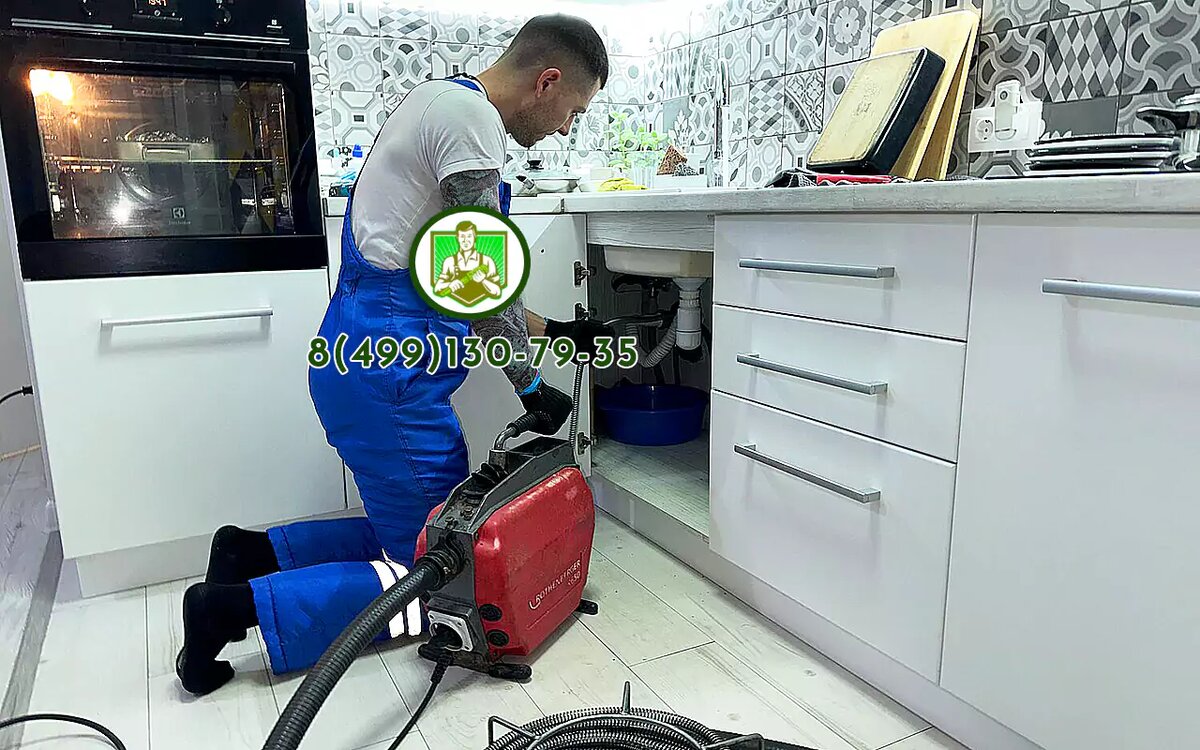 Устранение засоров канализации: что это такое и чем отличается от прочистки (с юмором)