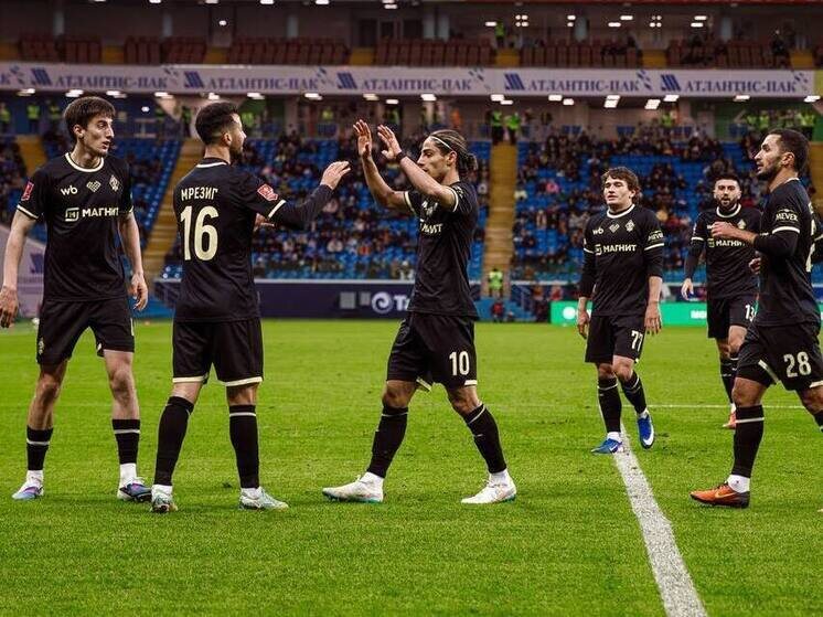     Фото: "Динамо" Махачкала