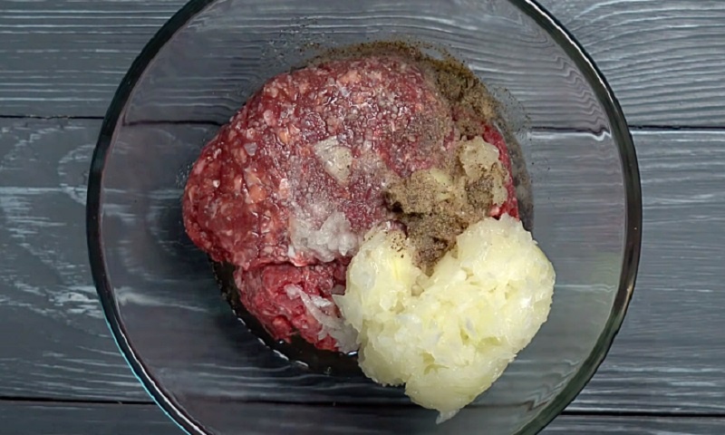 Тонкие чебуреки за 10 минут: лаваш раскрывает новый вкус любимого блюда