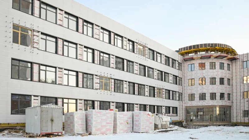     Ул. Попова, 130. Мэрия Барнаула