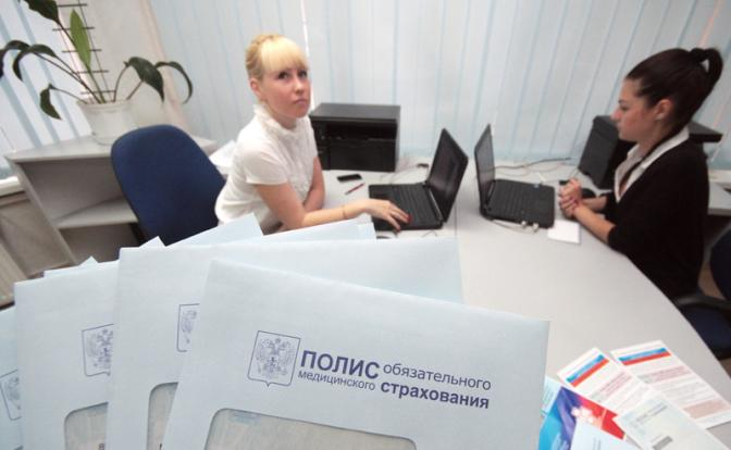 "Мигрантов бесплатно лечим, а больным детям собираем деньги через телевизор" - депутат не сдержал своих эмоций