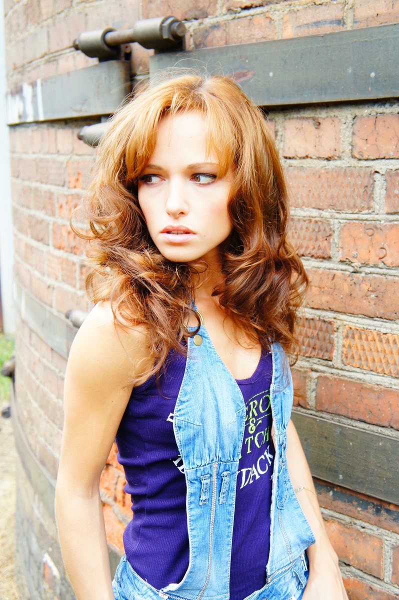 Юлия Васильева.(Источник Яндекс Картинки).