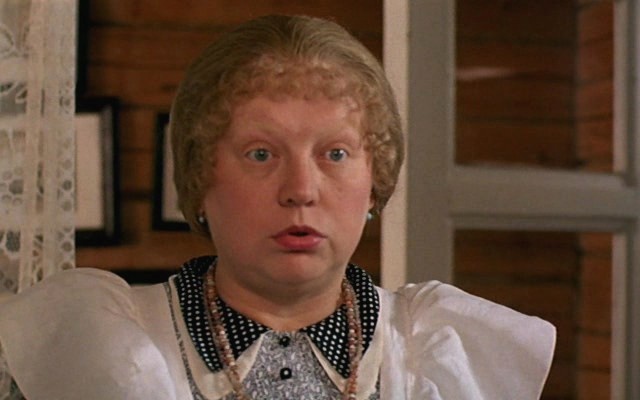    Кадр из фильма "Утомлённые солнцем" (1994)