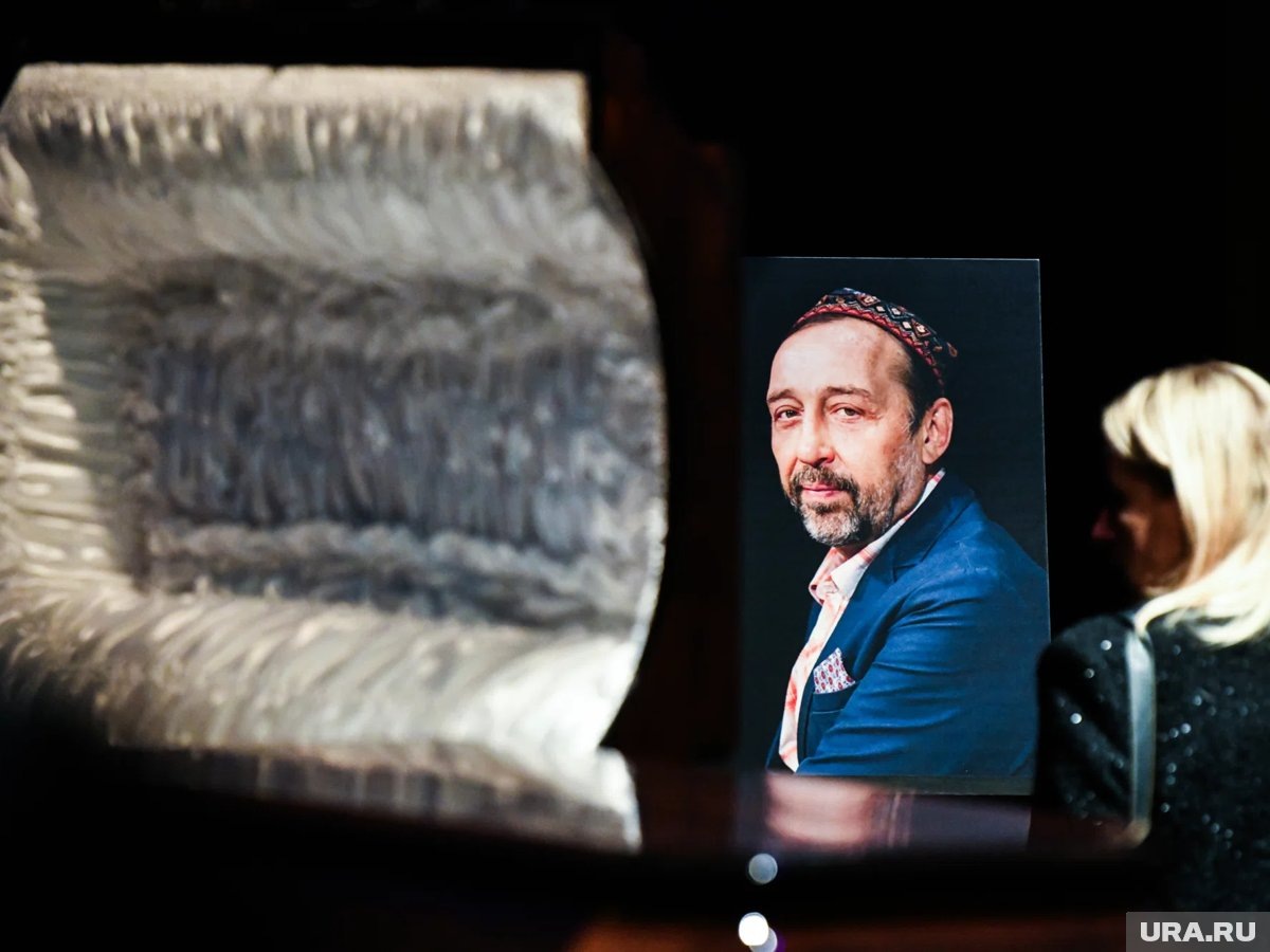     Николай Коляда при жизни заслужил большое уважение в культурной среде