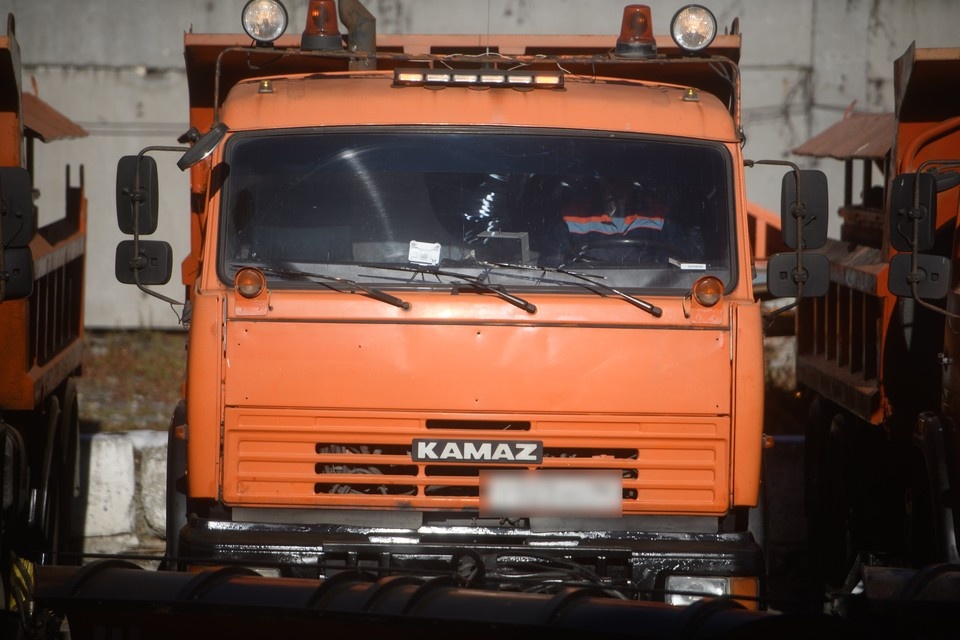    Заказав такси, мужчина не предполагал, что к нему приедет КамАЗ. Алексей БУЛАТОВ