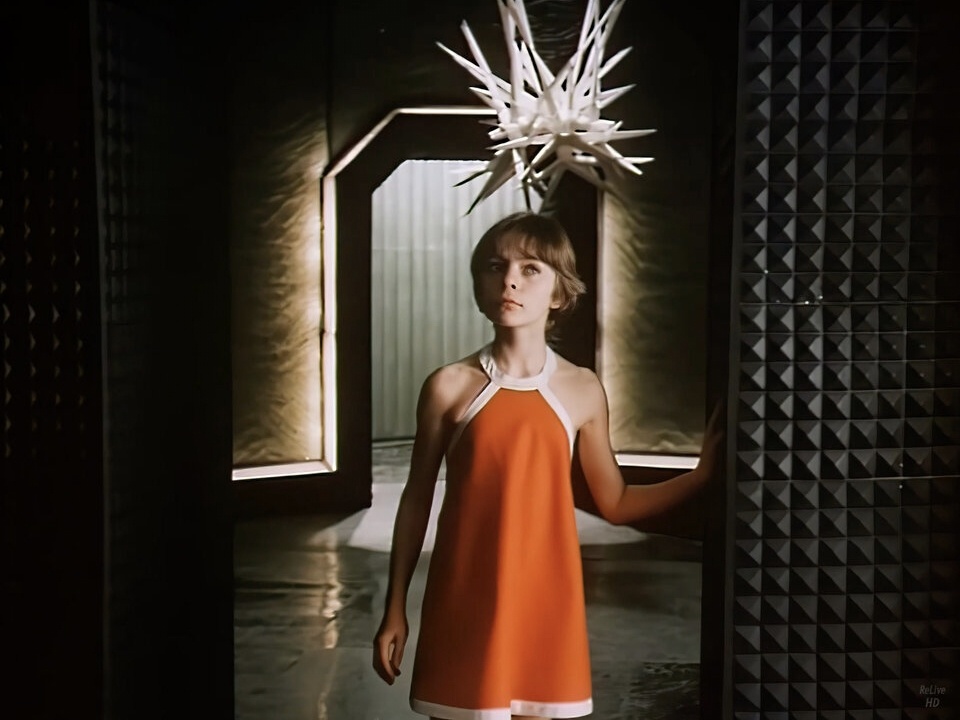 Кадр из фильма «Гостья из будущего», 1985 год, режиссер Павел Арсенов