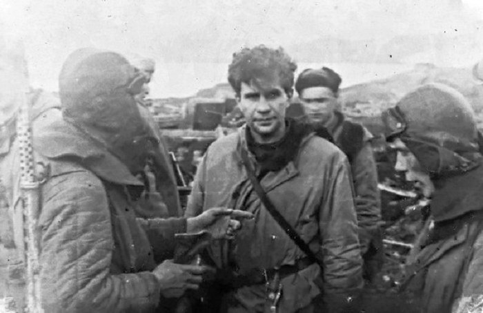 Разведчик Виктор Николаевич Леонов 1944 год