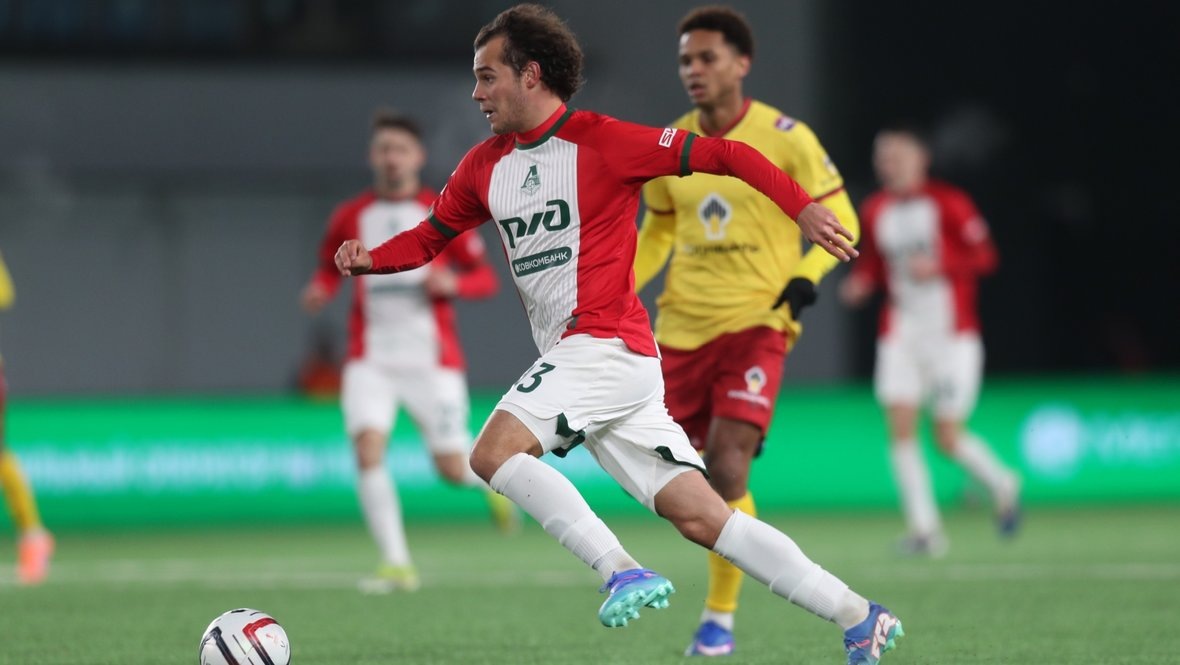    Полузащитник «Локомотива» Артем Карпукас в матче Кубка России против «Арсенала» 5 марта.Федор Успенский