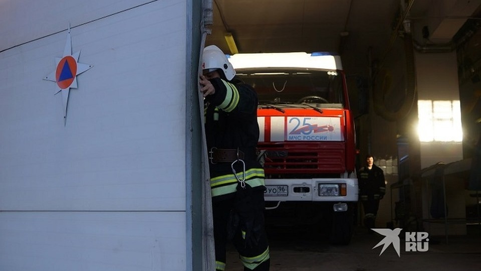 За прошедшие сутки в Свердловской области потушили восемь пожаров