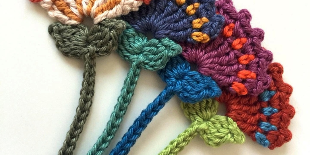 Что можно связать крючком в качестве подарка или сувенира. Идеи для вдохновения