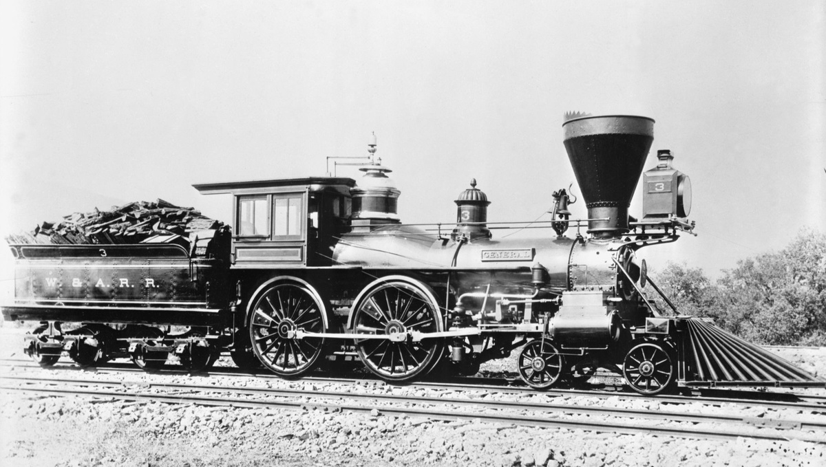 1855 год. Паровоз «Генерал», построенный в 1855 году заводом Rogers, Ketchum & Grosvenor в городе Патерсон, штат Нью-Джерси. Паровоз так называемого «американского» типа с колёсной формулой 4-4-0 (в системе Уайта). Длина — 15 м, порожний вес — 22,8 т, сила тяги — 27,69 кН.  Паровоз за 8850 долларов приобрела компания Western & Atlantic Railroad в штате Джорджия, которая присвоила ему имя «Генерал».