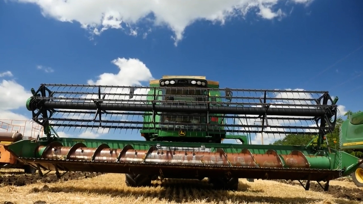    Сельское хозяйство урожай комбайн