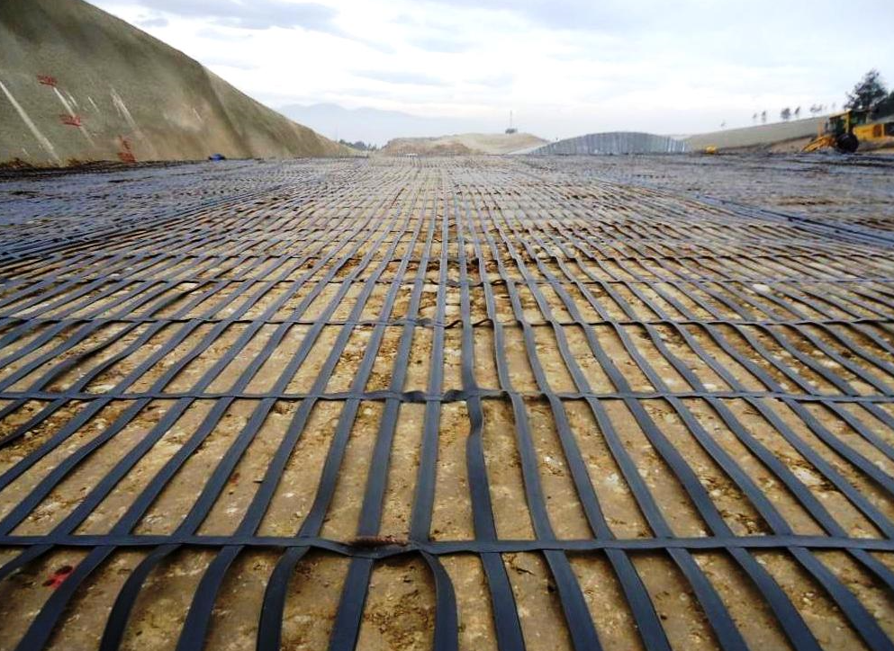 Георешетка ПараГрид для армирования основания дороги