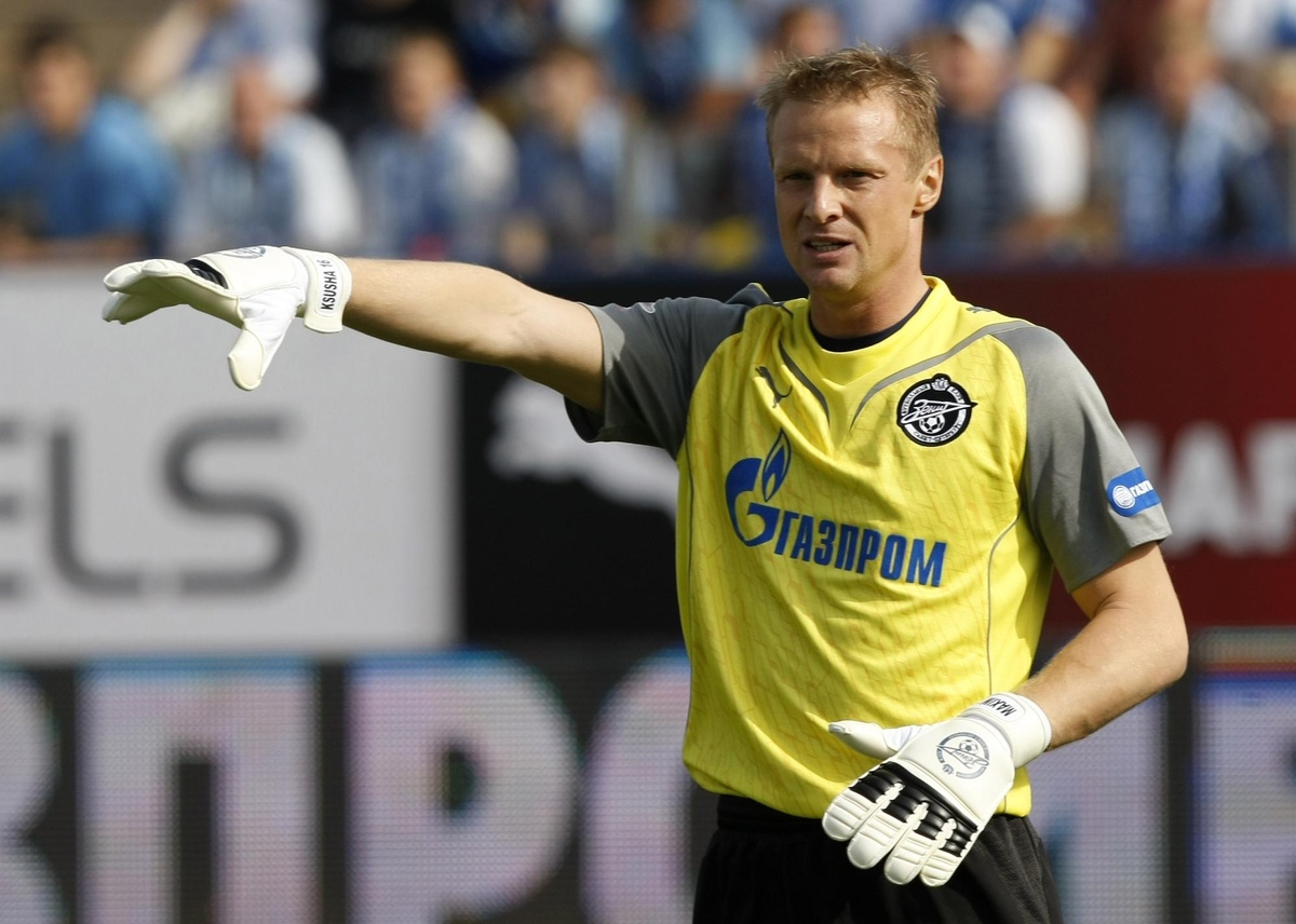 Вячеслав Малафеев в Зените. Выступал за клуб с 1997 по 2016 годы