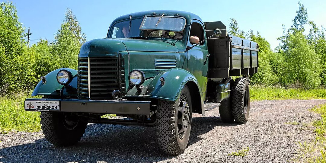 Сел за руль ЗИС-150 и понял, почему шоферов в СССР уважали больше, чем инженеров