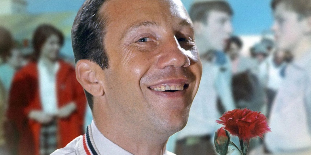 Савелий Крамаров — самый узнаваемый комик советского кино. Человек с косоглазием, которое сделало его звездой, и с судьбой, которая не остав