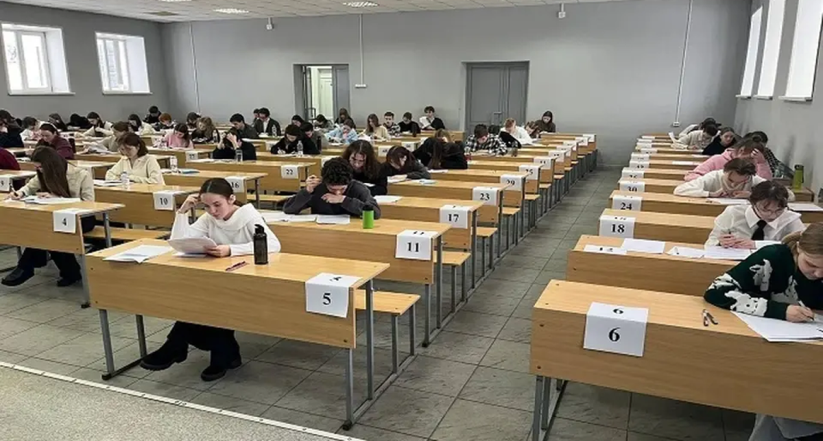    Правительство Ярославской области с сайта s10.stc.yc.kpcdn.net