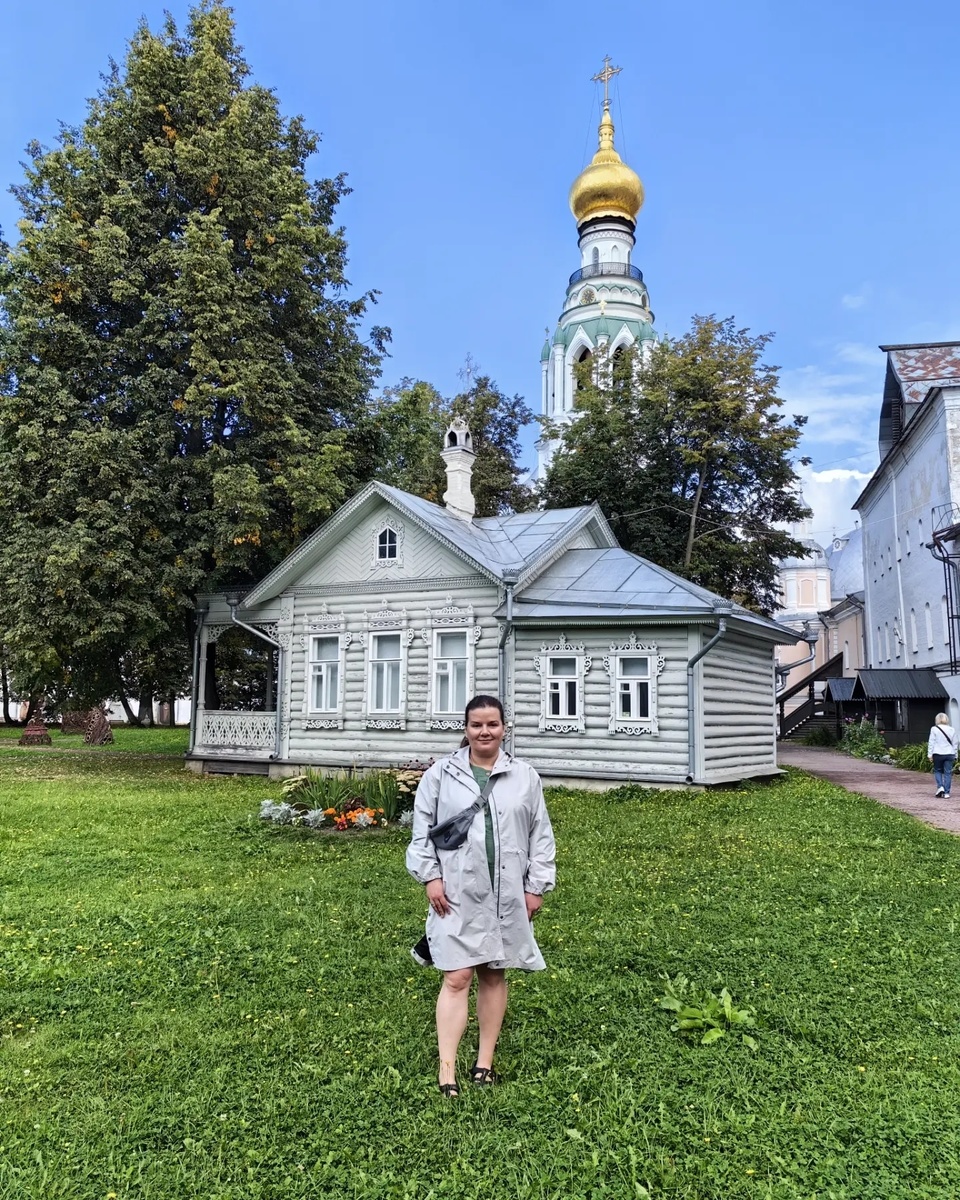 Внутри кремля.