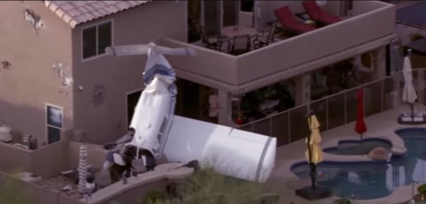    Самолет в Финиксе