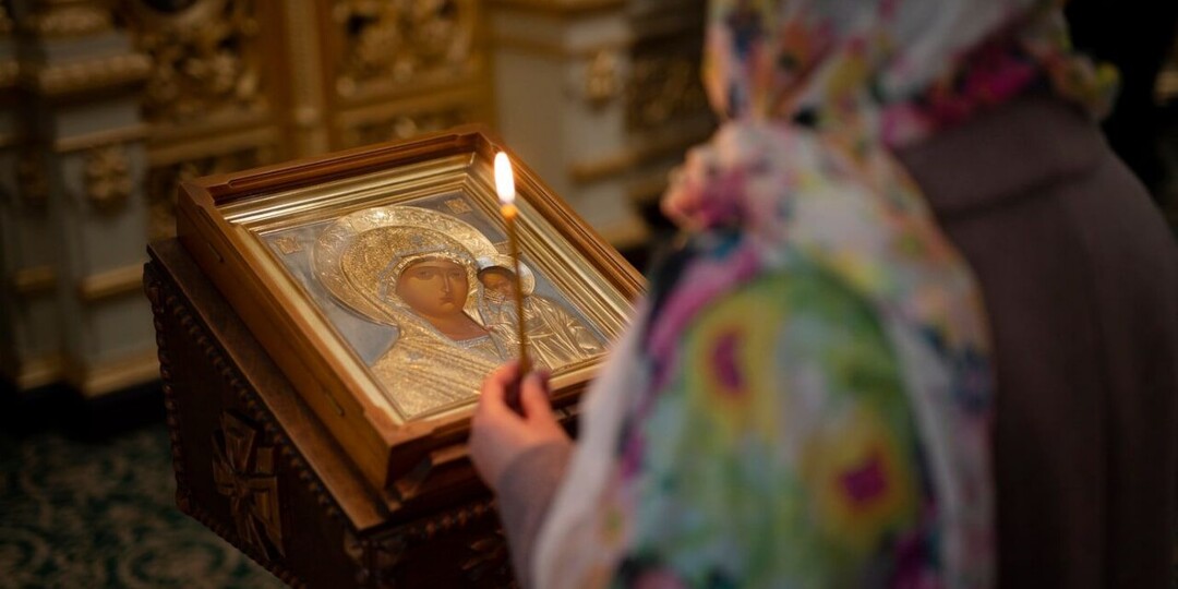 Не выбрасывать: что делать с ветхими иконами, крестиками, освященными предметами