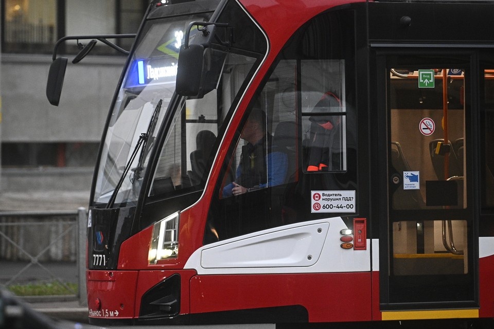    Власти Петербурга рассматривают возможность появления трамвайной линии. Алексей БУЛАТОВ