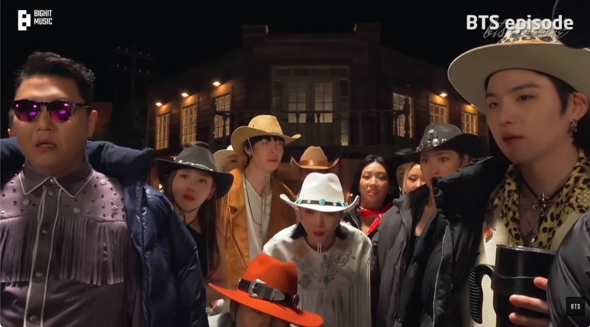 ... и не только Шуге: "хозяину" клипа тоже было не жарко. Все в куртках. Скрин автора.