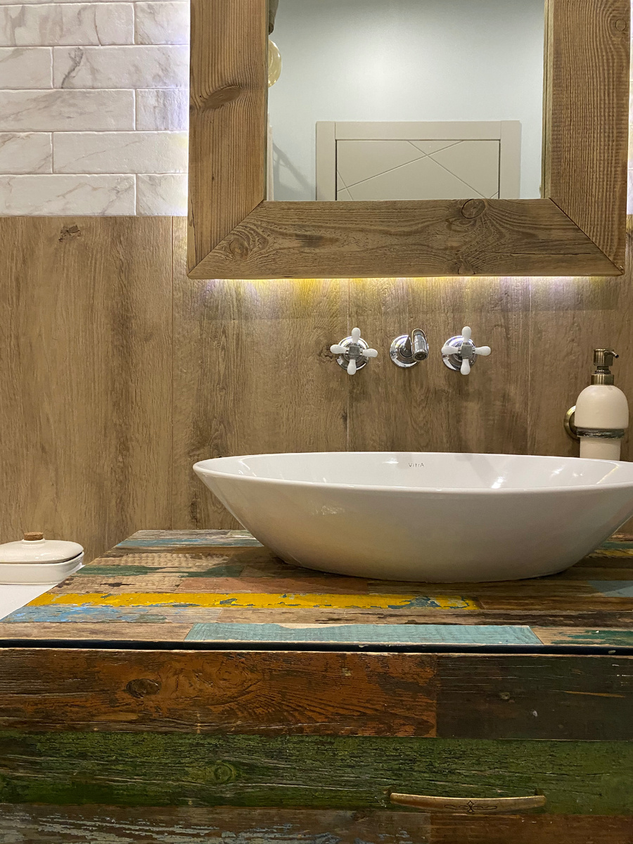 Реализованный проект и керамогранит «под дерево», г. Москва, 2016 г.