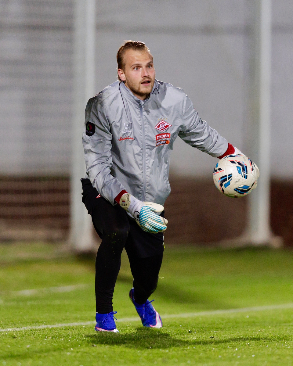 Вратарь «Спартака» Максименко 