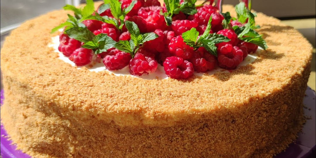 Снова модные тортики! Рецепты торта "Медовик" с тремя разными кремами