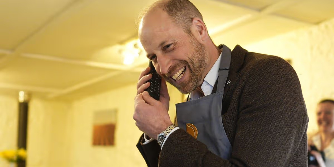 Принц Уильям приготовил пирожки без перчаток и поработал консультантом