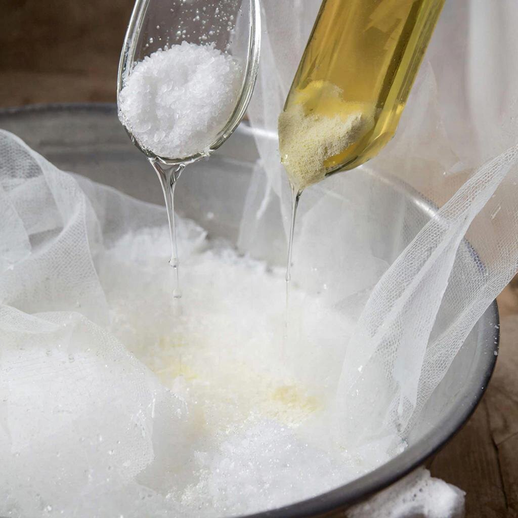 Избавляемся от пятен и желтизны на белой тюли