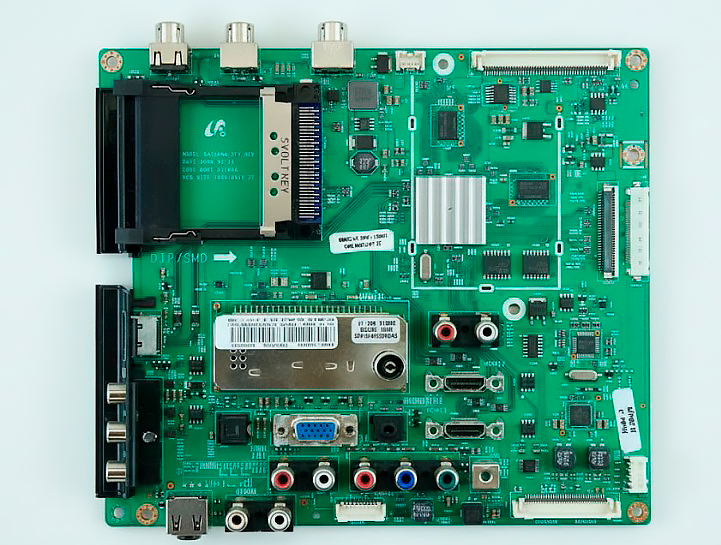 Миниатюризация сделала технику дешевле, легче и мобильнее