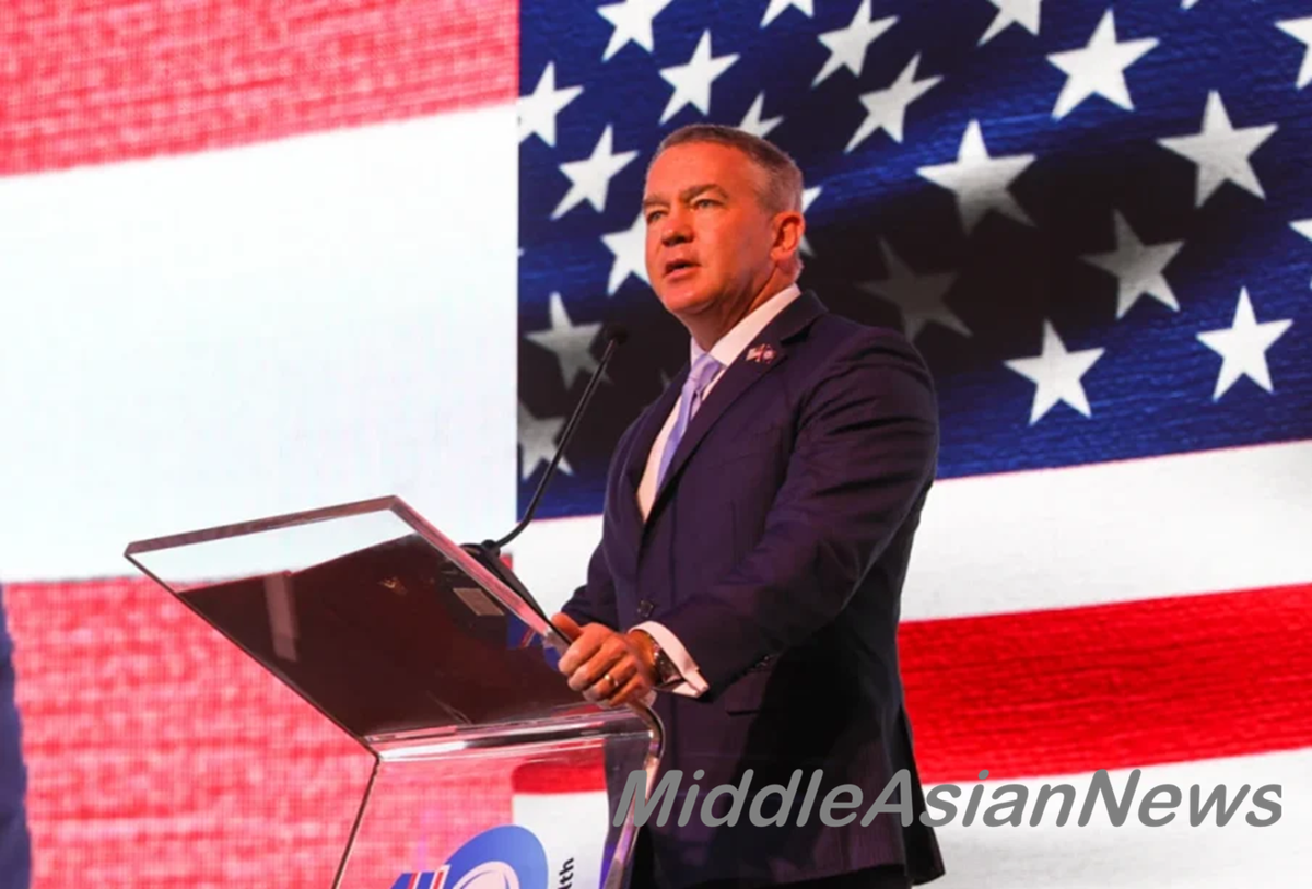 Майкл Джордж ДеСомбре, помощник государственного секретаря США по делам Восточной Азии и Тихоокеанского региона