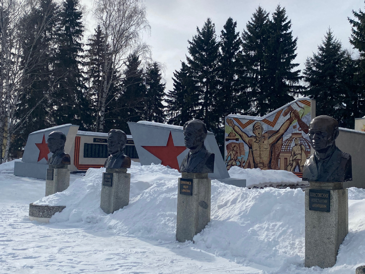 Село Алтайское. Мемориальный комплекс, посвященный защитникам В.О.В. 2026 год. 