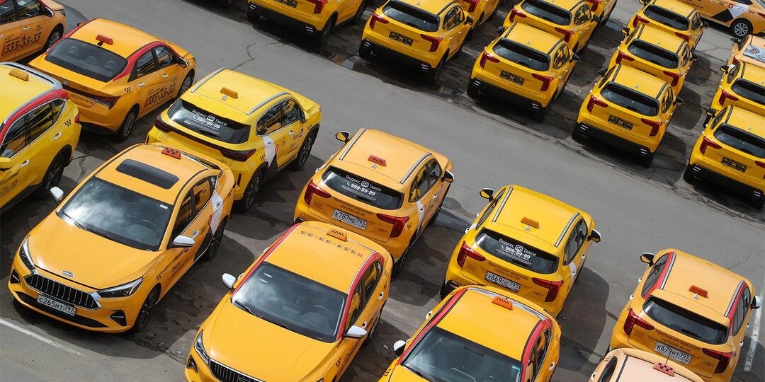 «Дорогие и старые». Эксперты — о машинах, которые будут работать в такси