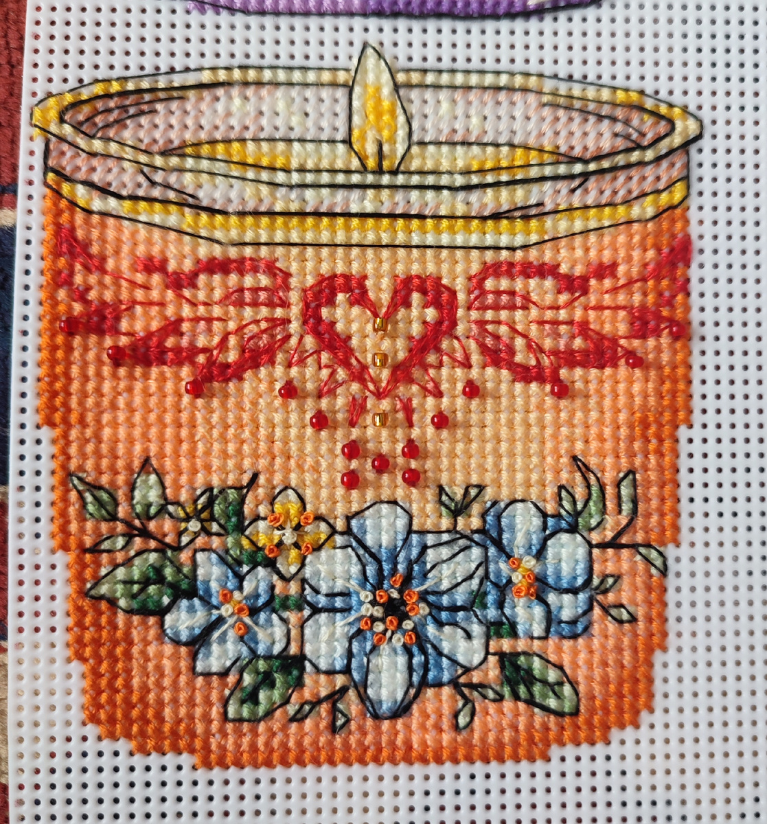 Готовая свеча