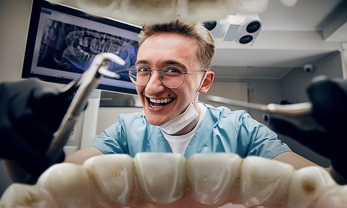    В Москве почти 80 процентов стоматологий работают нелегально